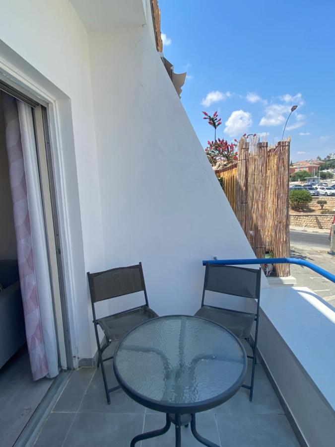 1-Bedroom Duplex 100M By The Sea Limassol Exteriör bild